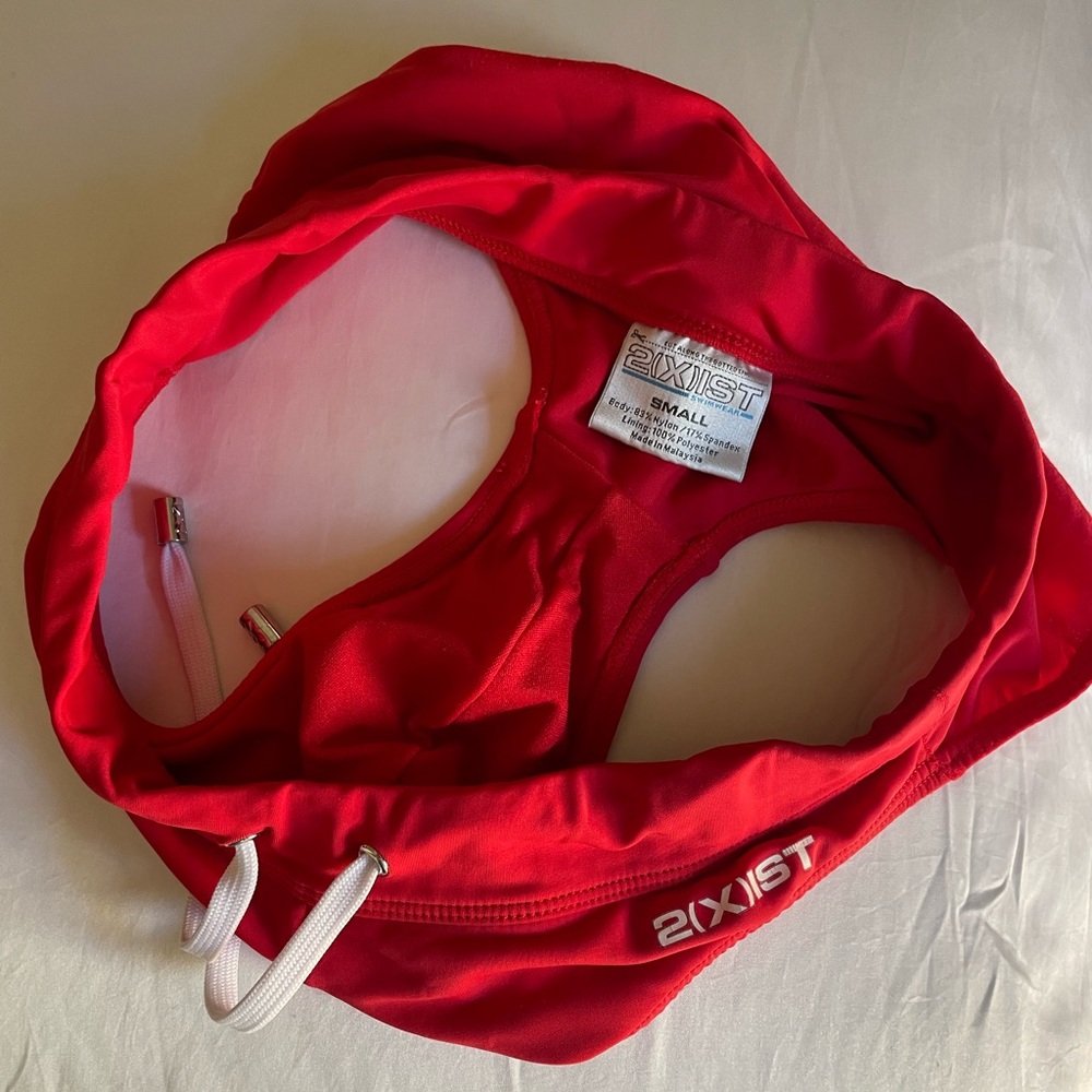 2xist Red Swim Trunks Sleek Design - Picture 7 of 10